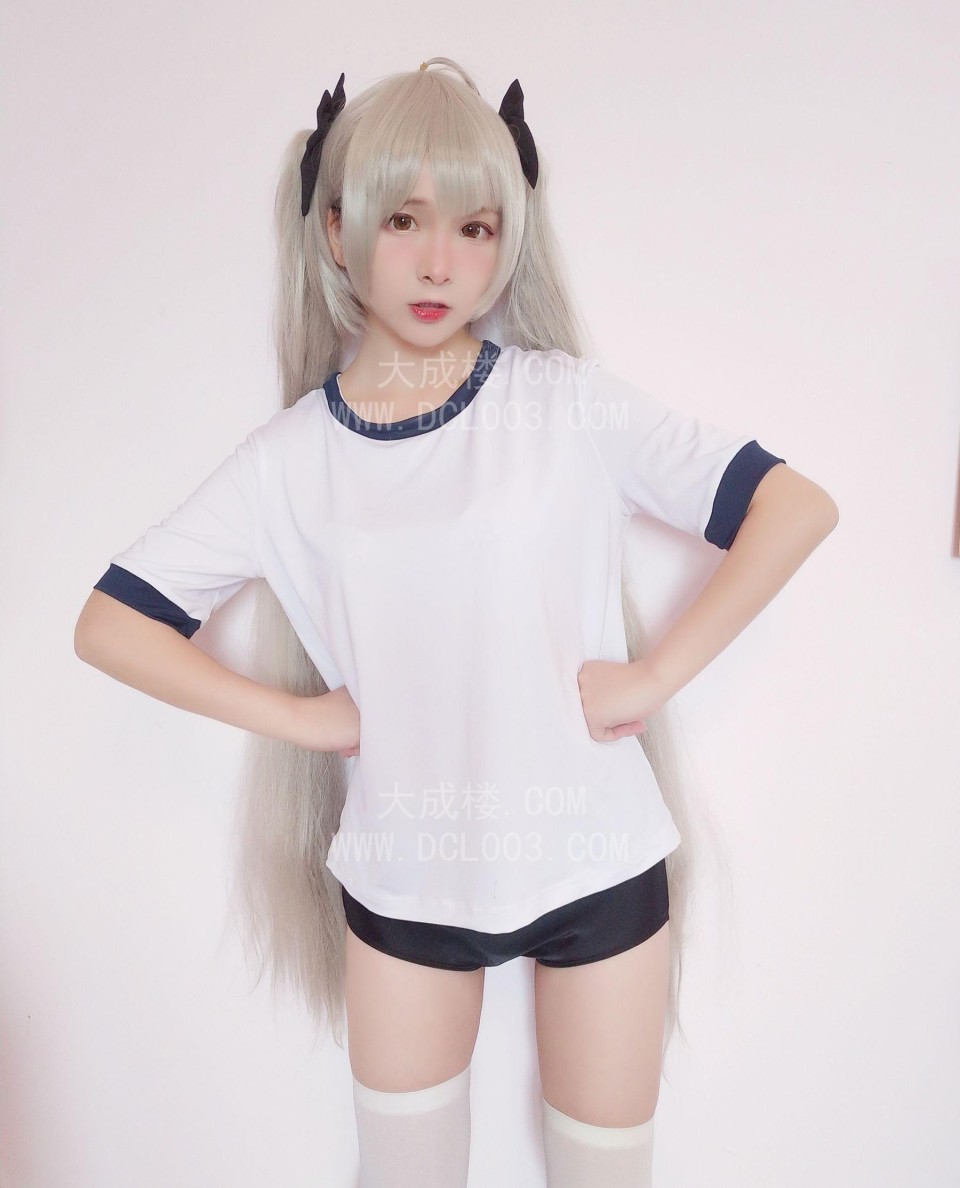 江岸美妞气质好的很