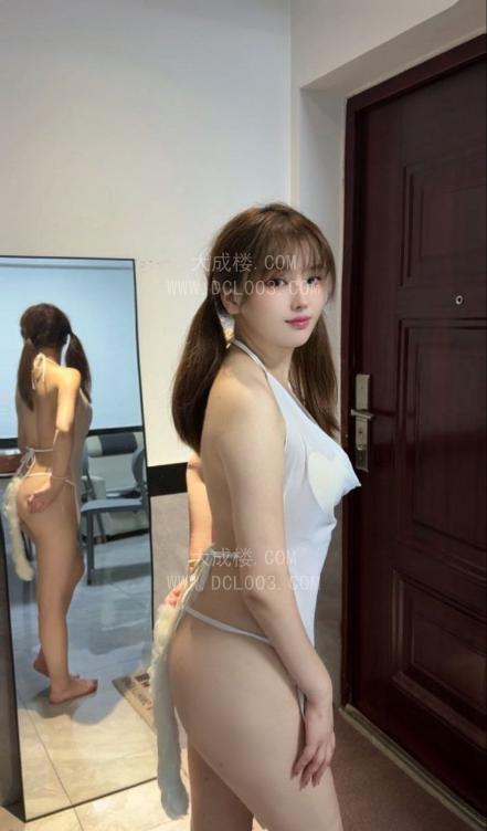 上城反差女友抱抱