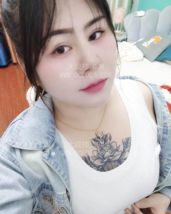 包河三通大胸女
