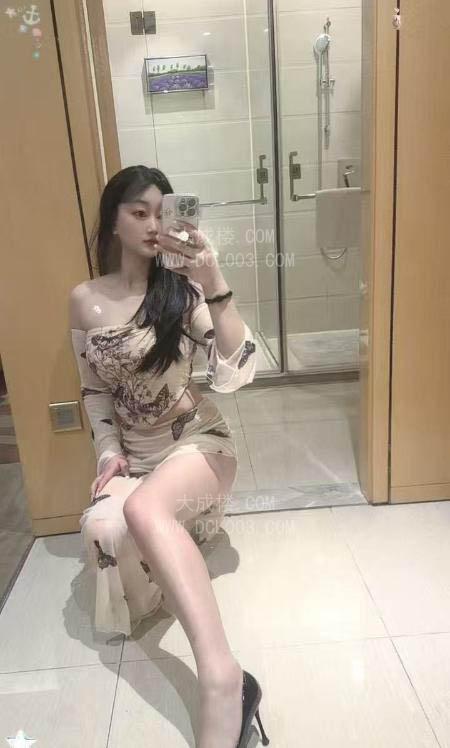 龙华蜂腰辣妹苏漫