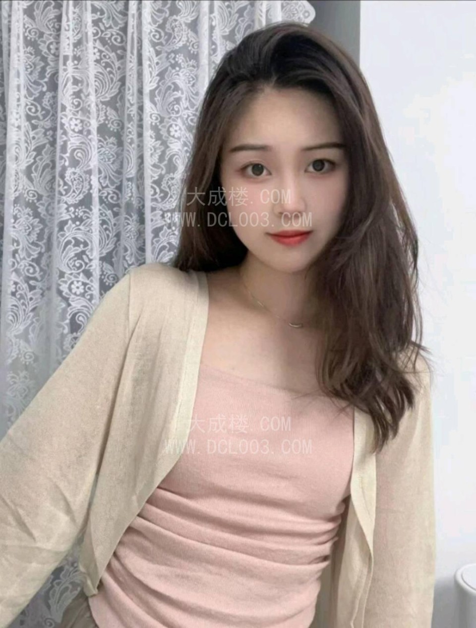 南京清纯甜美的小姐姐
