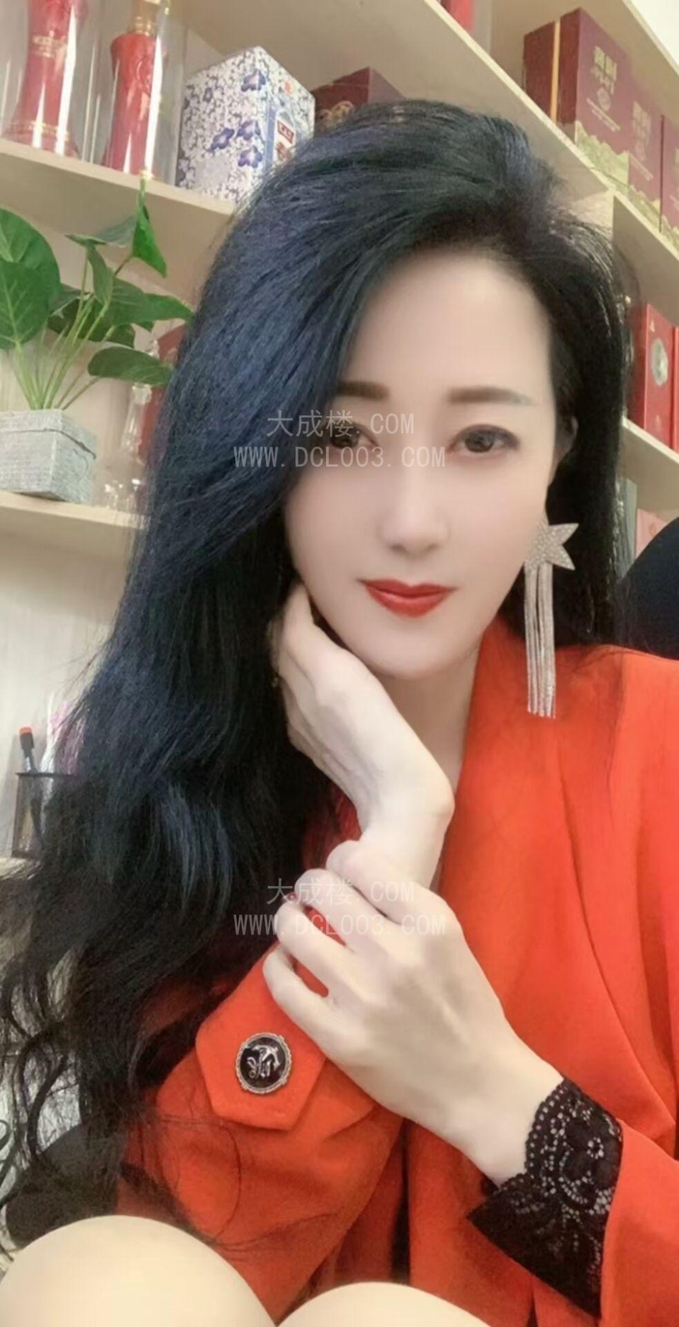 崇川精美少妇