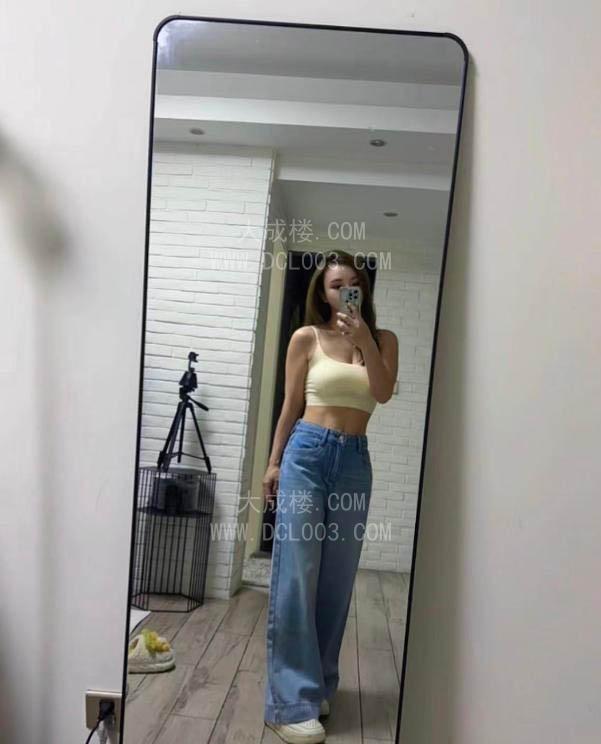 罗湖细腰女友Tina