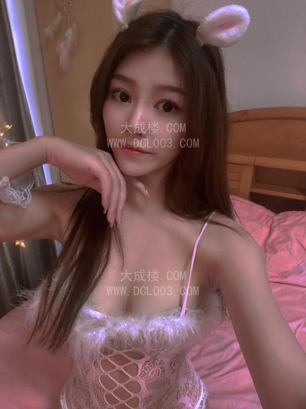  武汉D奶美少女西西