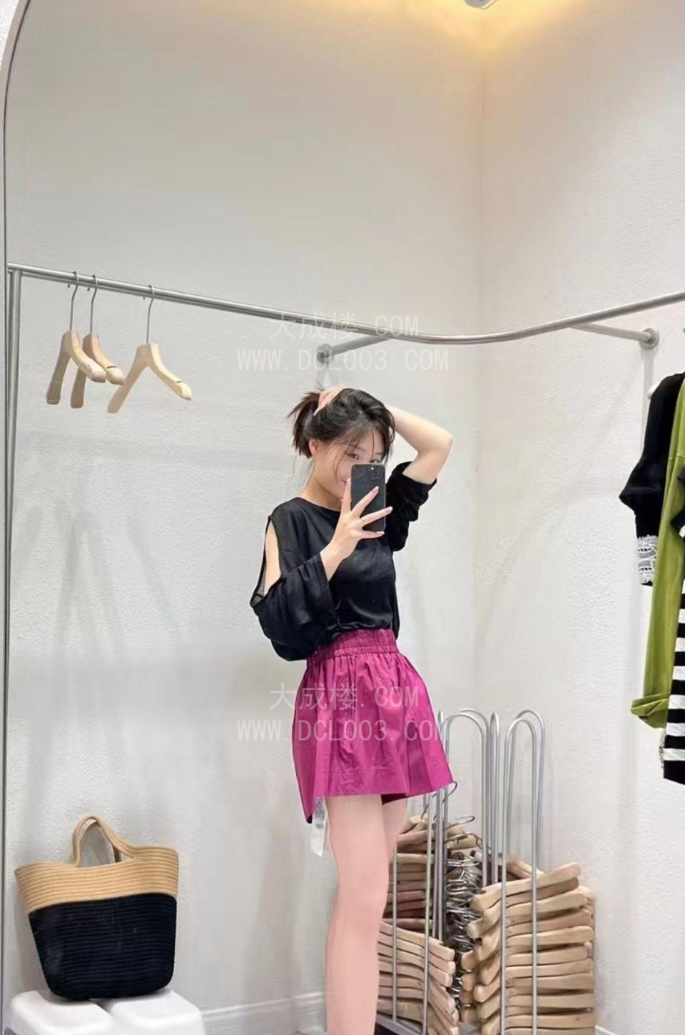 白云主动热情服务一流小妞