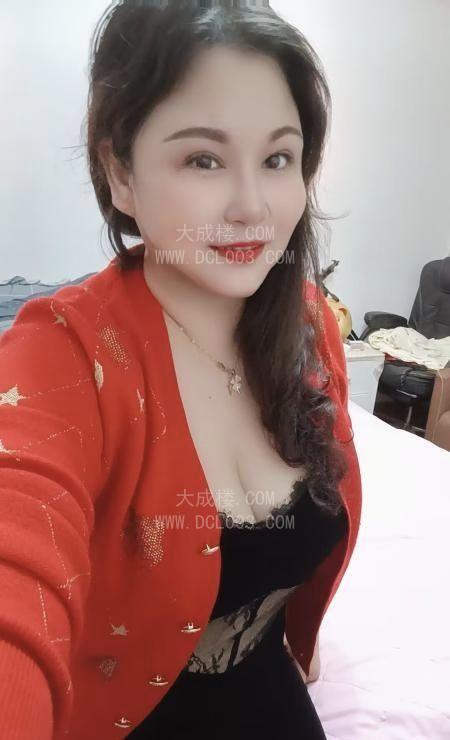 性价比大胸熟女