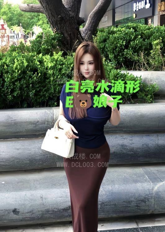 E奶巨乳小姐姐
