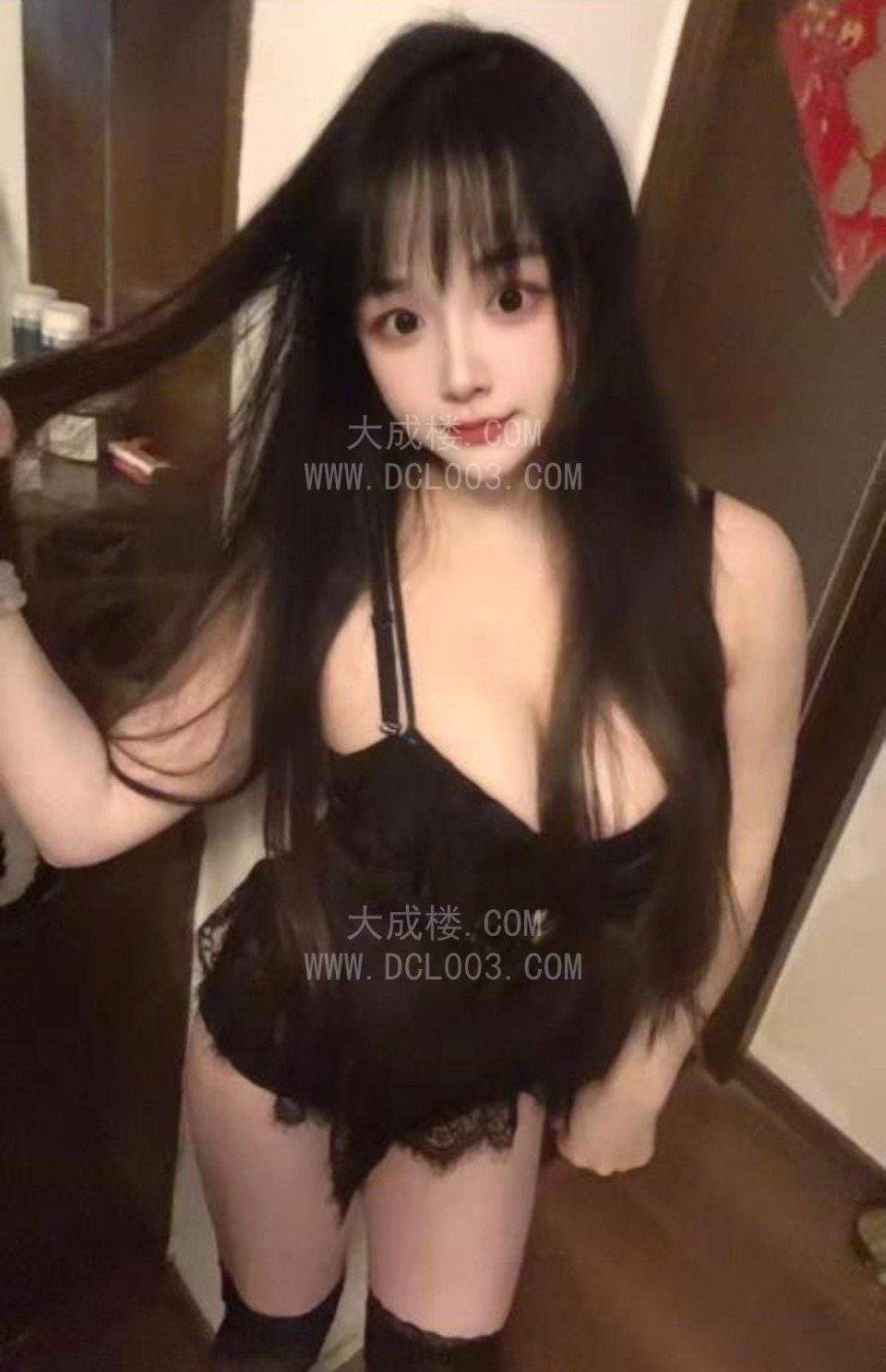 罗湖巨乳美女嘻嘻