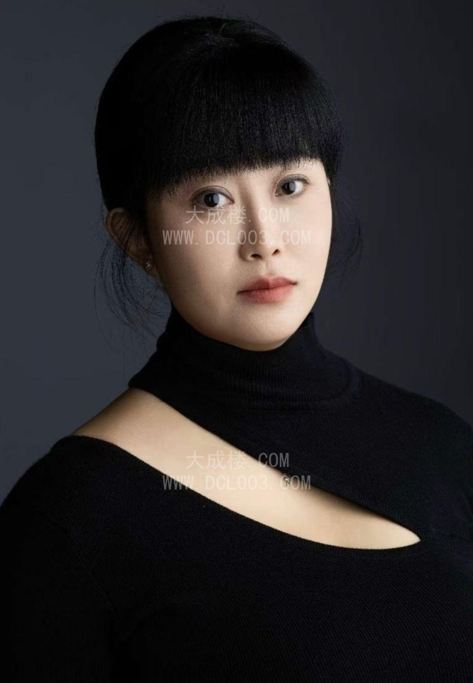 自带教室巨乳少妇白兰地