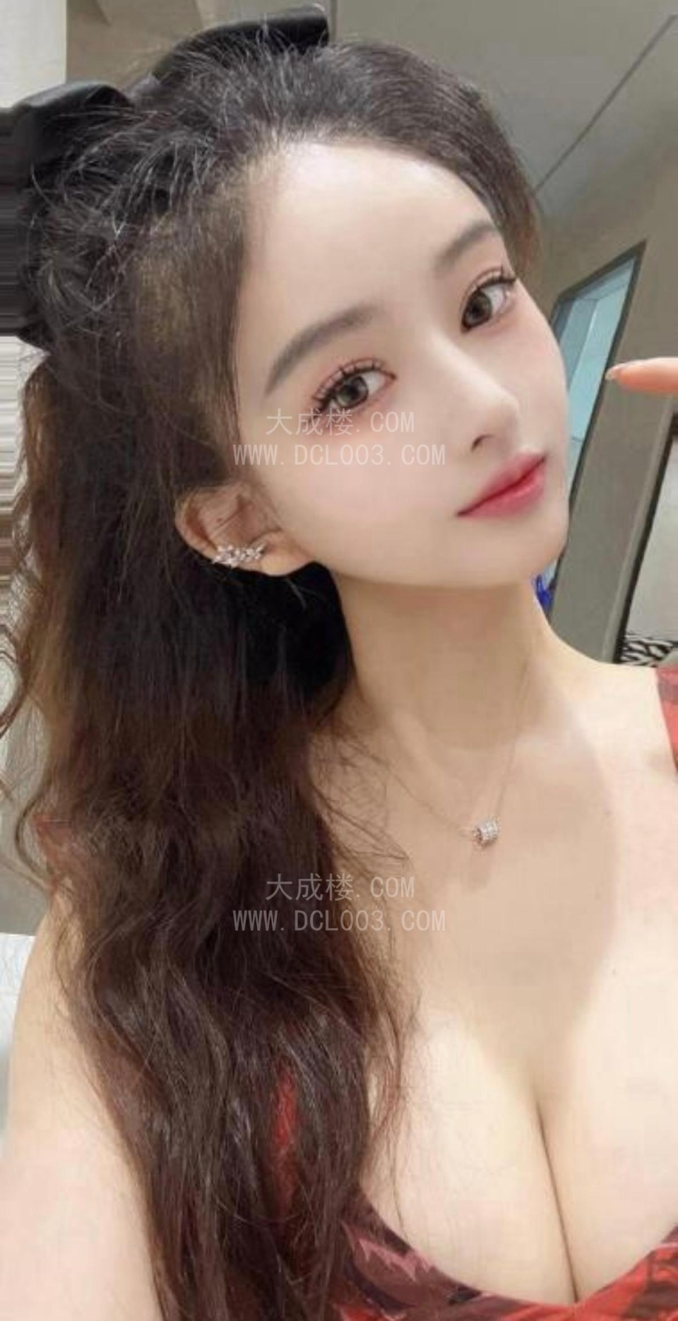 朝阳颜值大胸小姐姐