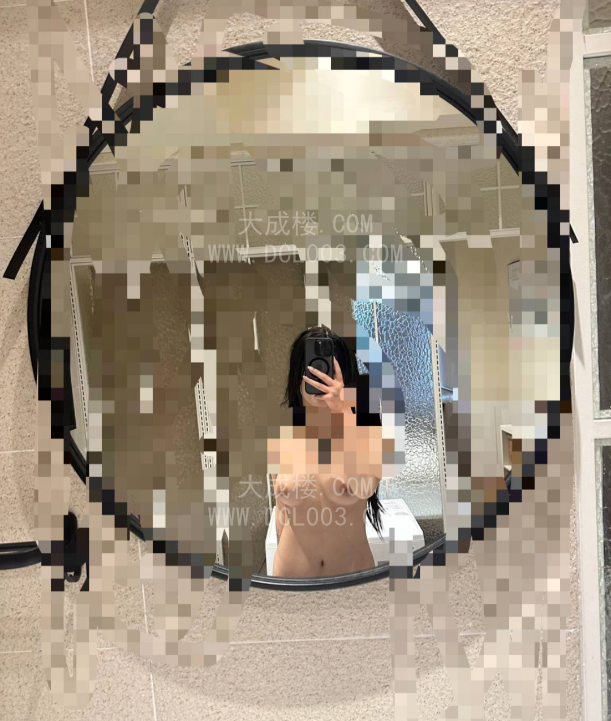 三点粉小少妇