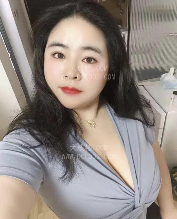 南山乳神露露