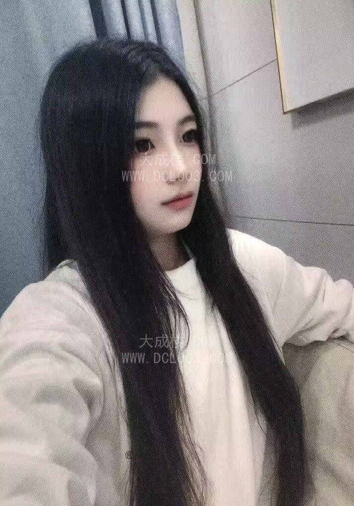 肥臀大奶妹子
