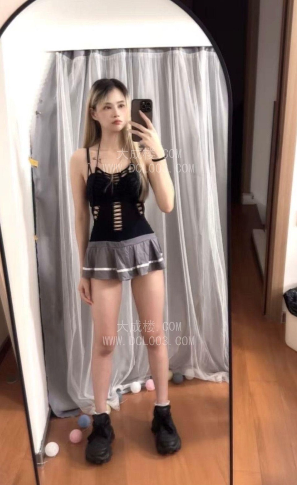 海珠性感波妹苒苒